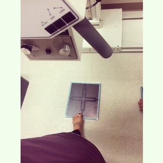 Bi Nguyen feet photo 1