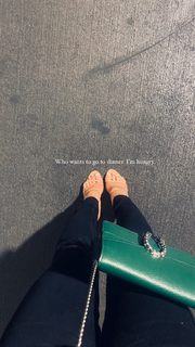 Bi Nguyen feet photo 4