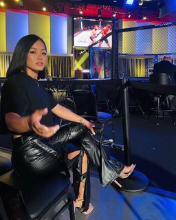 Bi Nguyen feet photo 9