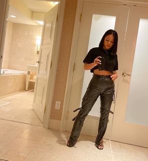 Bi Nguyen feet photo 18
