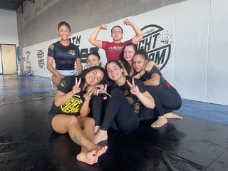 Bi Nguyen feet photo 10