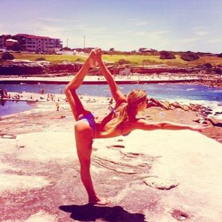 Bia Feres feet photo 13