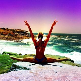Bia Feres feet photo 12