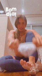 Bia Feres feet photo 9