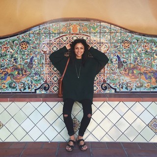 Bianca A. Santos feet photo 10