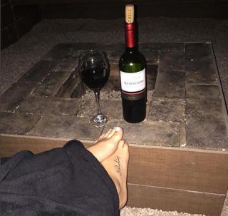 Bianca Anchieta feet photo thumbnail