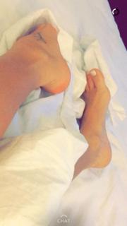 Bianca Anchieta feet photo thumbnail