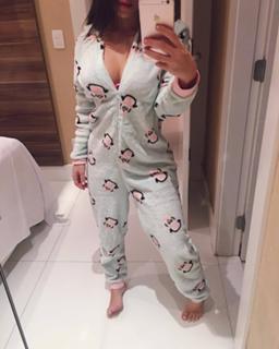 Bianca Anchieta feet photo thumbnail