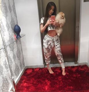 Bianca Anchieta feet photo thumbnail