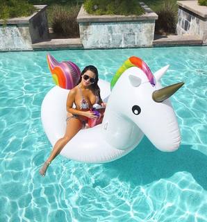 Bianca Anchieta feet photo thumbnail