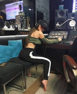 Bianca Anchieta feet photo thumbnail