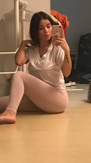 Bianca Anchieta feet photo thumbnail