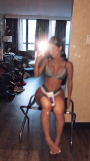 Bianca Anchieta feet photo thumbnail
