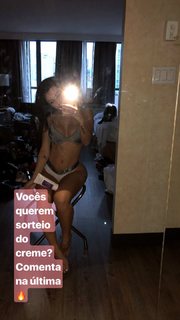 Bianca Anchieta feet photo thumbnail