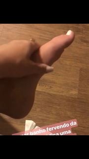Bianca Anchieta feet photo thumbnail