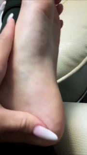 Bianca Anchieta feet photo thumbnail