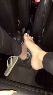 Bianca Anchieta feet photo thumbnail