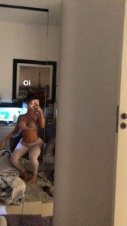Bianca Anchieta feet photo thumbnail