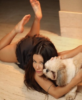 Bianca Anchieta feet photo thumbnail