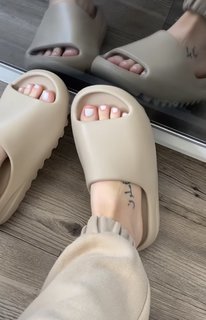 Bianca Anchieta feet photo thumbnail