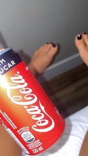 Bianca Anchieta feet photo thumbnail
