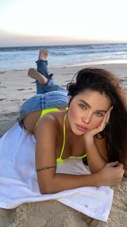 Bianca Anchieta feet photo thumbnail