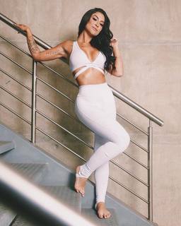 Bianca Andrade feet photo 17