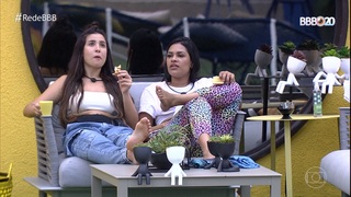 Bianca Andrade feet photo 10