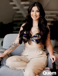Bianca Andrade feet photo 2