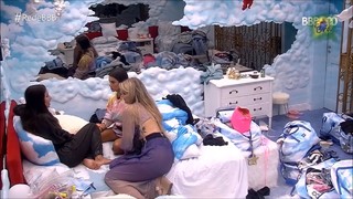 Bianca Andrade feet photo 1