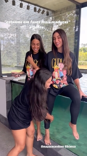 Bianca Andrade feet photo 10