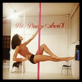 Bianca Atzei feet photo thumbnail