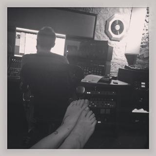 Bianca Atzei feet photo thumbnail