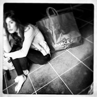 Bianca Atzei feet photo thumbnail