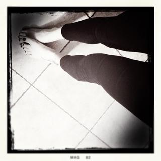 Bianca Atzei feet photo thumbnail