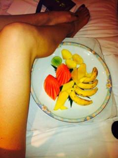 Bianca Atzei feet photo thumbnail