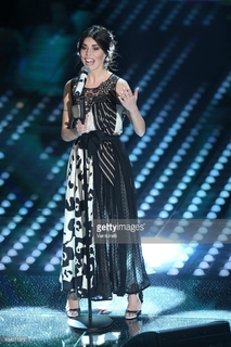 Bianca Atzei feet photo thumbnail