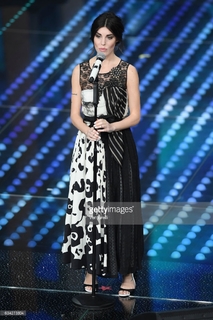 Bianca Atzei feet photo thumbnail