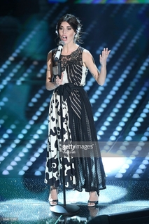 Bianca Atzei feet photo thumbnail