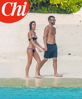 Bianca Atzei feet photo thumbnail