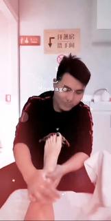 Bianca Atzei feet photo thumbnail