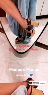 Bianca Atzei feet photo thumbnail