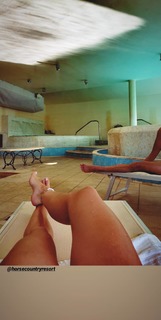 Bianca Atzei feet photo thumbnail