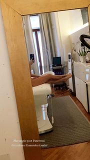 Bianca Atzei feet photo thumbnail