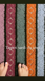 Bianca Atzei feet photo thumbnail