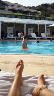 Bianca Atzei feet photo thumbnail