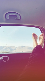 Bianca Atzei feet photo thumbnail