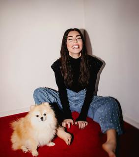 Bianca Atzei feet photo thumbnail