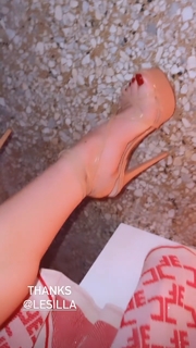 Bianca Atzei feet photo thumbnail