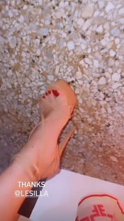 Bianca Atzei feet photo thumbnail